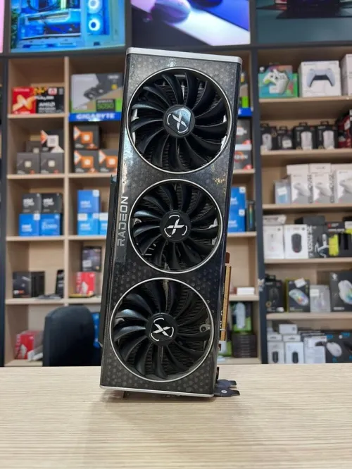 GPU XFX MERC 319 6800XT 16GB BLACK ( USED LIKE NEW )