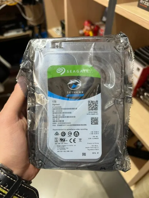DISQUE DUR HDD INTERNE SEAGATE SKYHAWK 3.5'' 1TB
