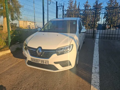 Renault Symbol 2019 Whaite editoon