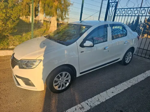 Renault Symbol 2019 Whaite editoon