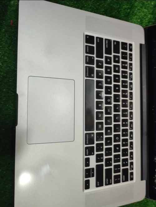 Macbook pro 2015 i7 15