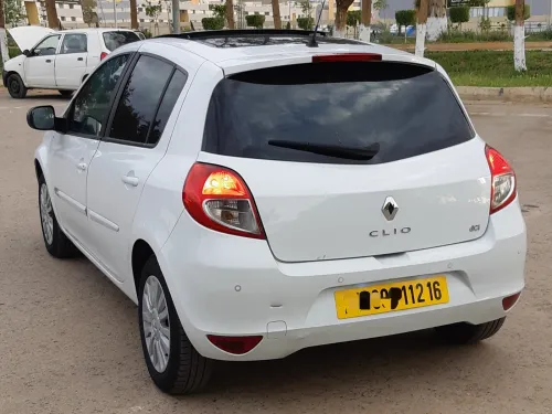 Renault Clio 3 2012 Night and Day