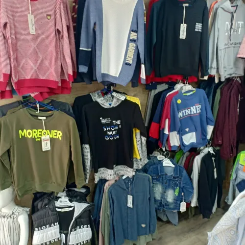 Liquidation magasin aux complet 
