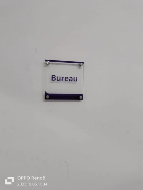 Plaque signalétique - Plaque d'orientation - Panneau directionnel - Plaque de porte 
