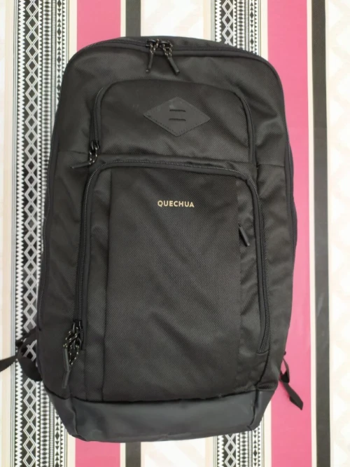 Sac à dos DECATHLON Escape 32 litre Noir pour voyage et randonnée