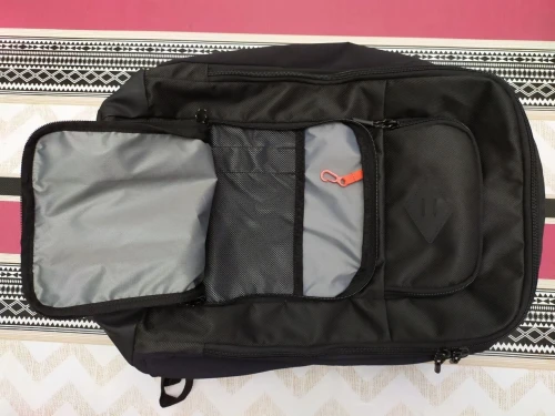 Sac à dos DECATHLON Escape 32 litre Noir pour voyage et randonnée