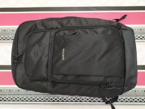 Sac à dos de voyage et de randonnée Escape 32L Noir Decathlon