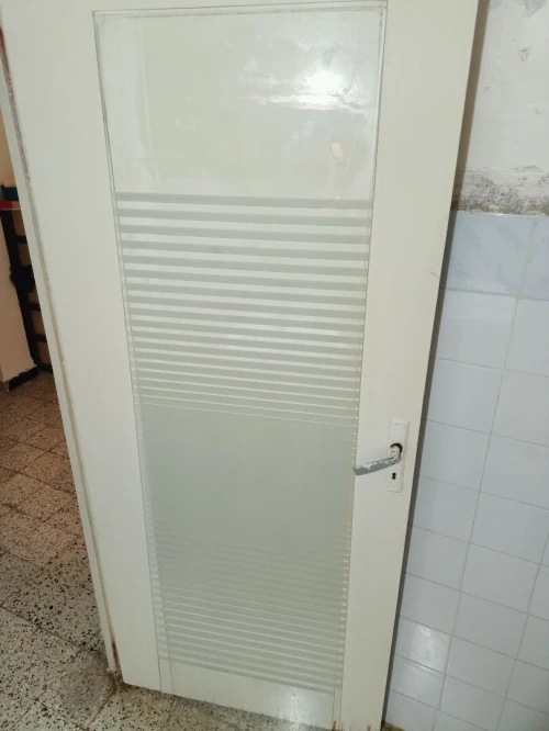 Vitre Salle de Bain en Verre Trempé, en Très bon État