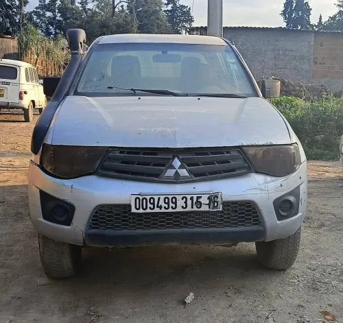 Mitsubishi L200 2015 Double cabine 4x4
