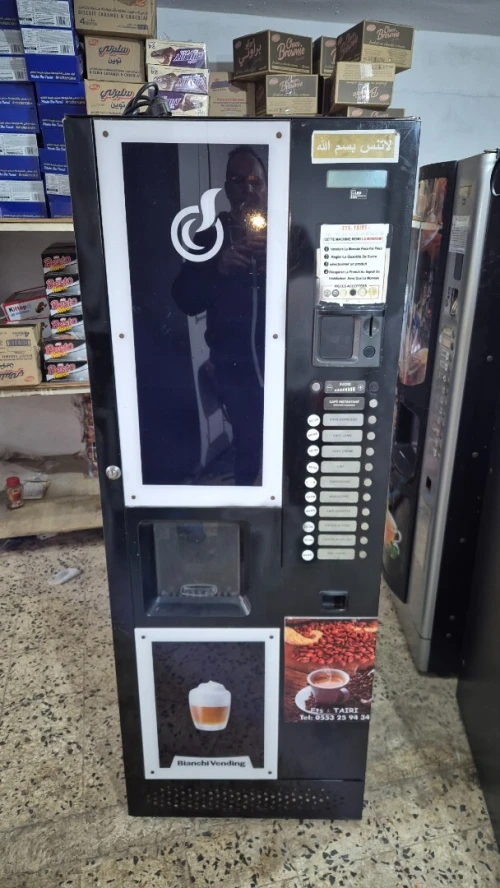 distributeur automatique de boissonne chaude