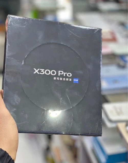 Vivo x300 pro 16/512