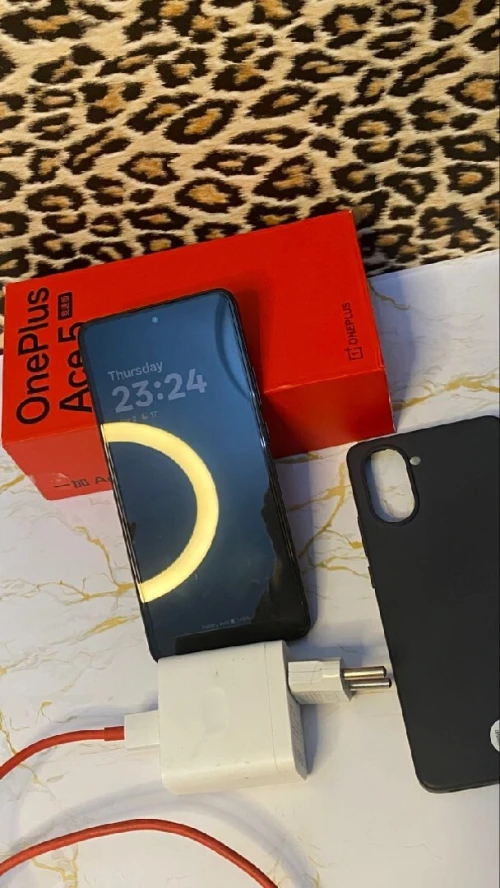 OnePlus Ace5 edition racing