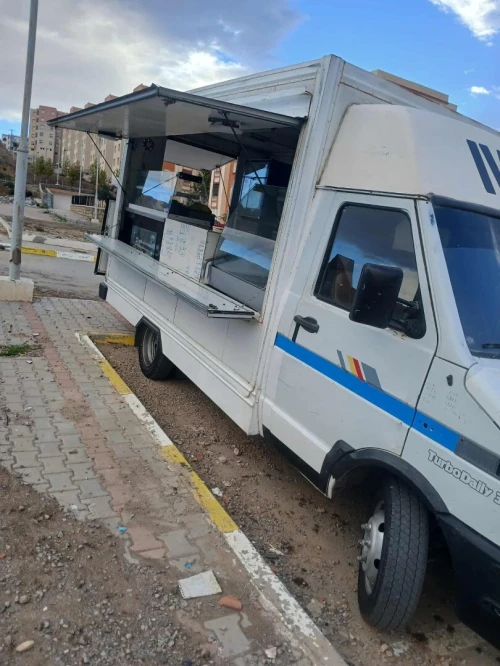 Iveco مطعم متنقل 1995