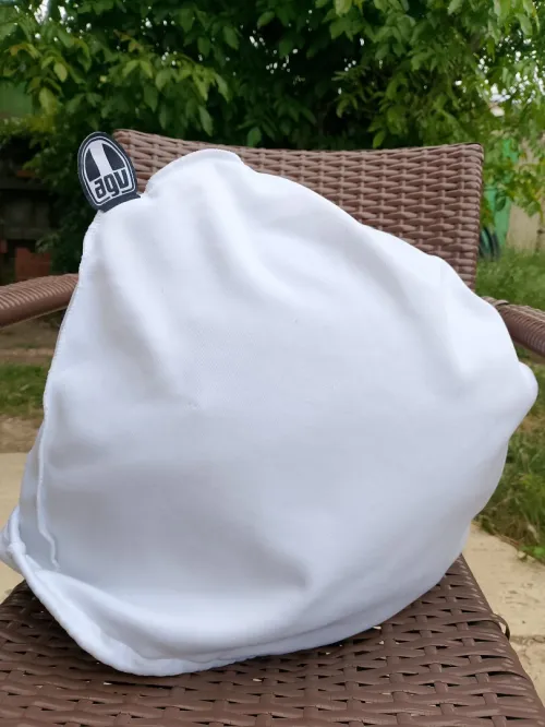 Casque agv k1 noir mât taille M/L neuf jamais porté avec sa housse de transport 