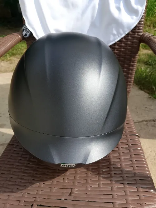 Casque agv k1 noir mât taille M/L neuf jamais porté avec sa housse de transport 