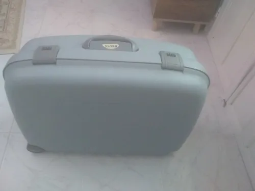 Valise bon prix 2500 DA 