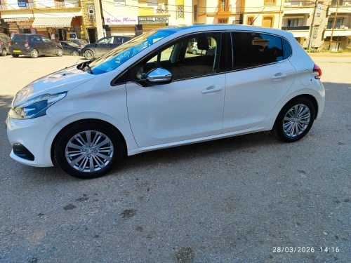 Peugeot 208 2019 Allure Facelift