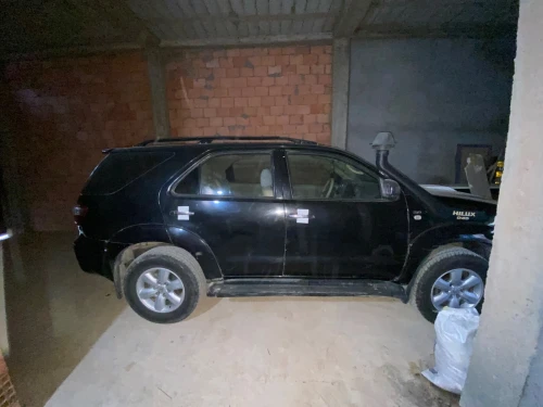Toyota Fortuner 2011 