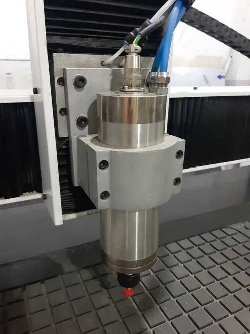 CNC ROUTER