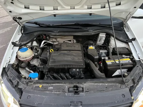 Volkswagen Polo 2016 La Carat