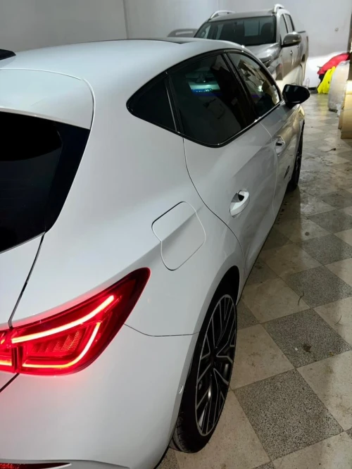 Cupra  Leon 2021 