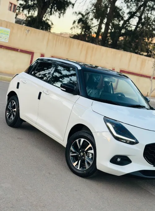Suzuki Swift 2025 Monte carlo full opption
