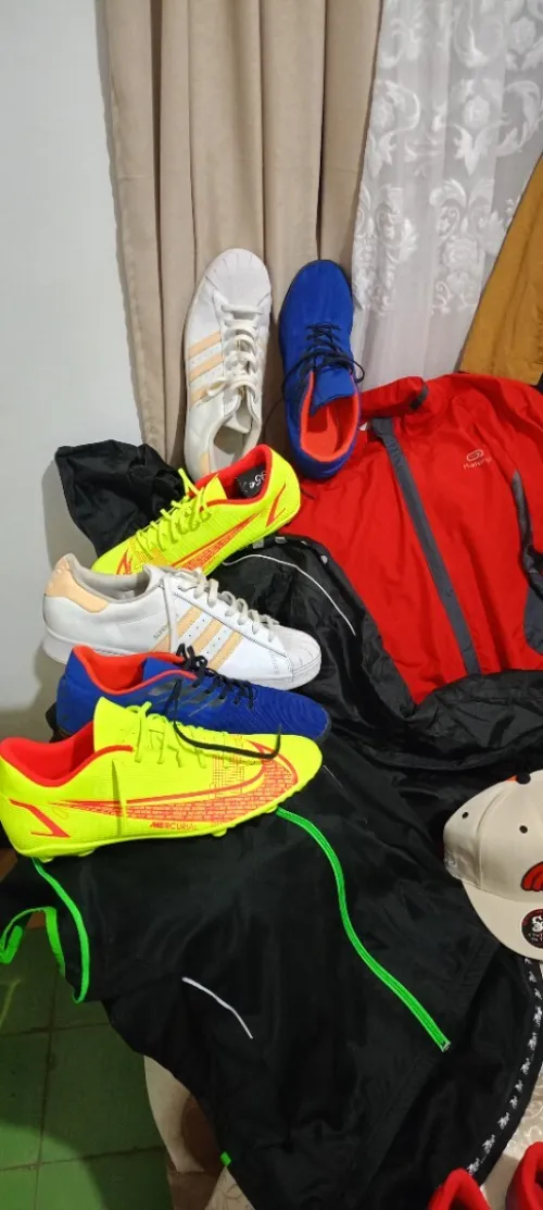 Lot de vêtements a vendre