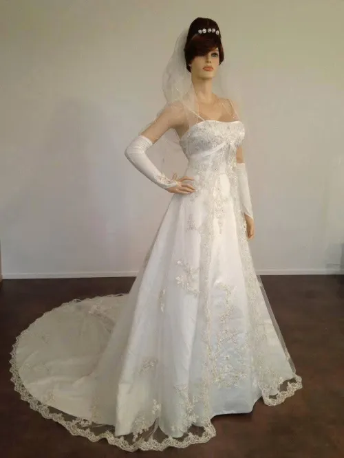 Lots de robes de mariées 