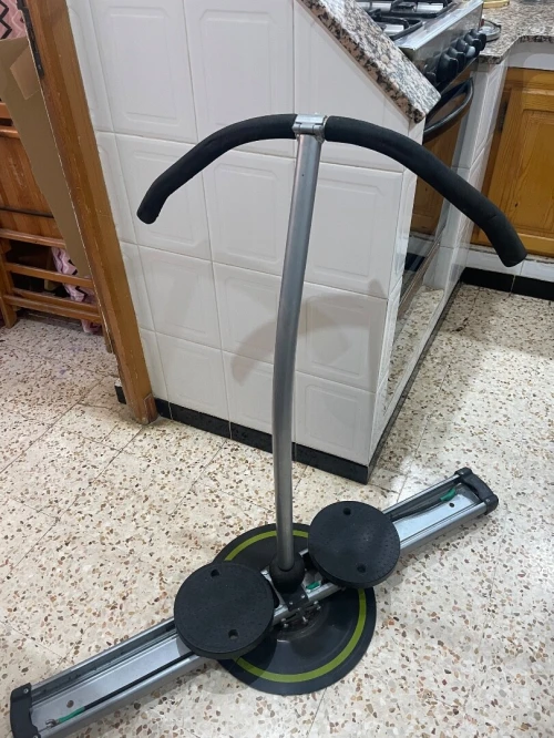 Machine d'entraînement pour les jambes et abdominaux