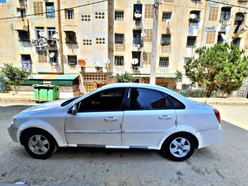 Chevrolet Optra 5 portes 2011 Optra 5 portes