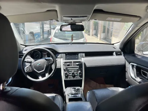 Land Rover Discovery 2015 7 places