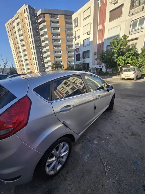 Ford Fiesta 2011 Titanium Sport pack