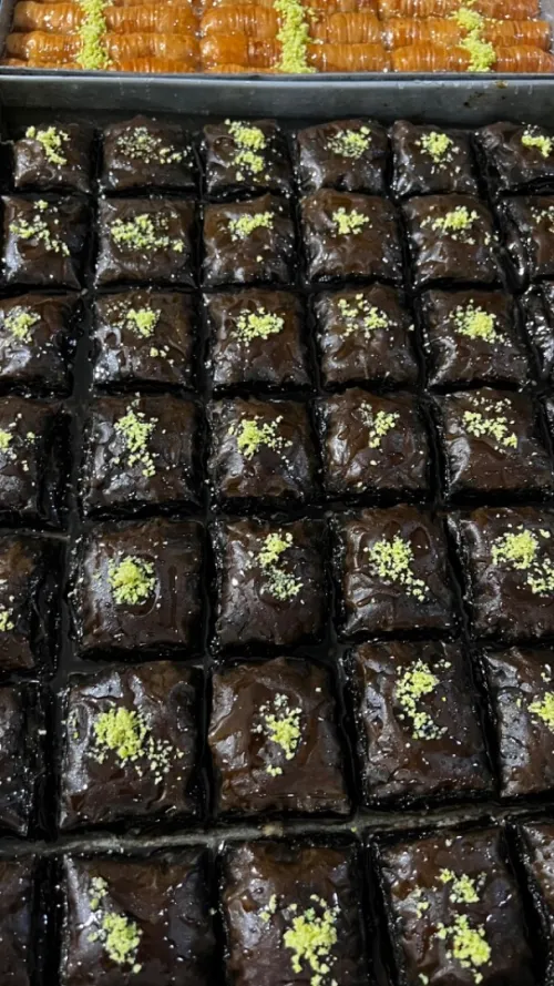 Kelb louz et Baklawa,cigare,ktaifقلب اللوز،قطايف