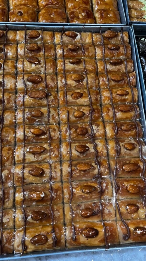 Kelb louz et Baklawa,cigare,ktaifقلب اللوز،قطايف