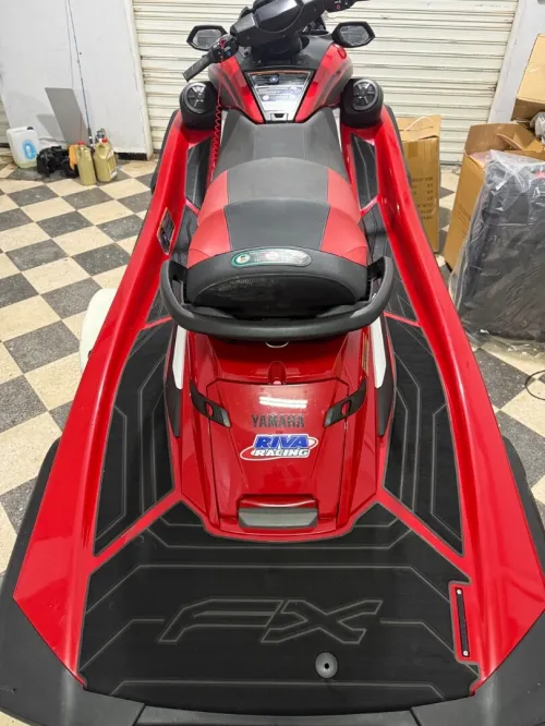 Jet ski