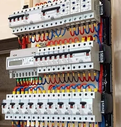électricien bâtiment industriel installation climatisation et réparation