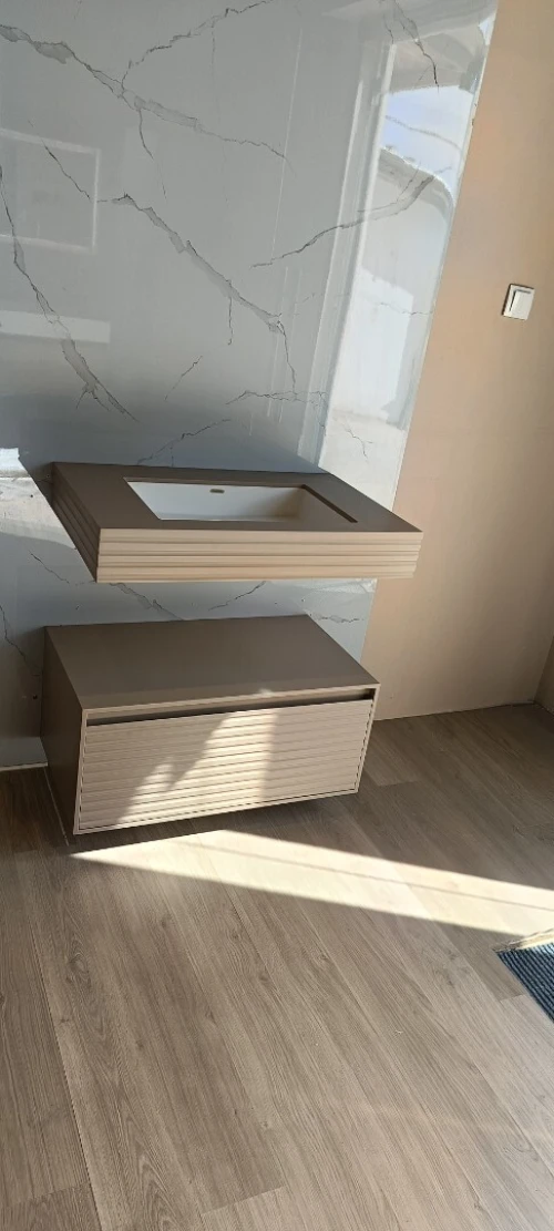 Meuble à rayures 80 cm couleur taupe avec vasque thermoformé 
