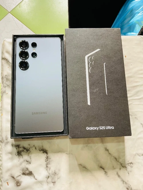 Samsung S25 ultra titanium blue