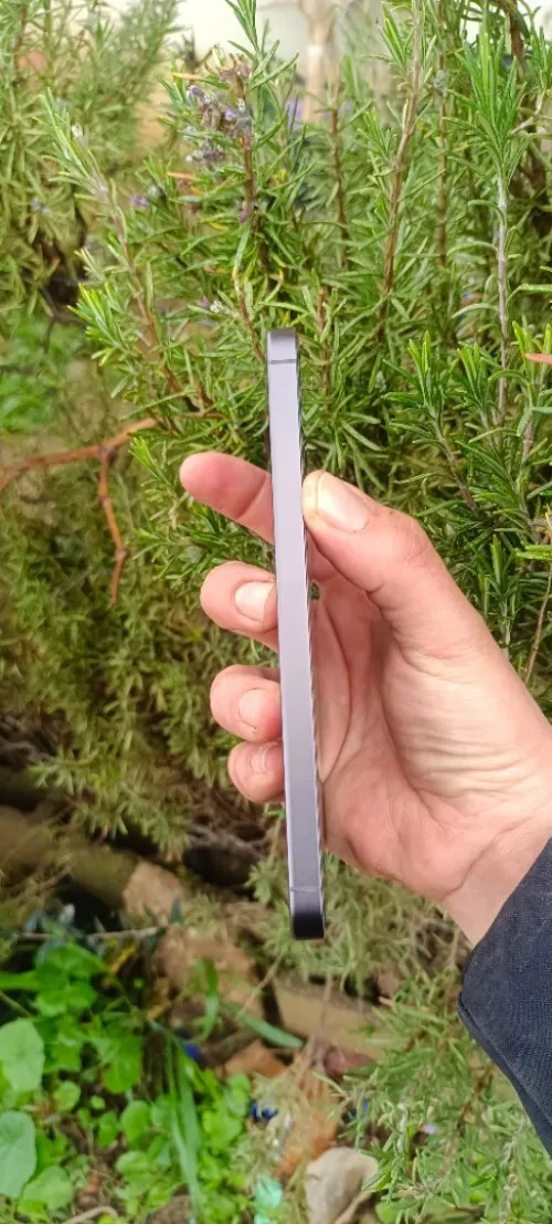 Samsung Galaxy s24fe avec boîte