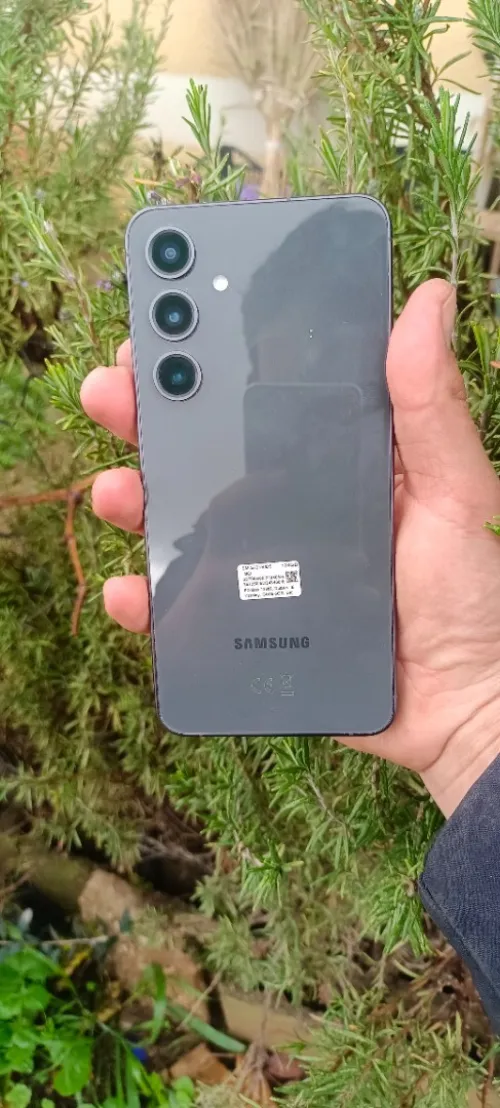 Samsung Galaxy s24fe avec boîte