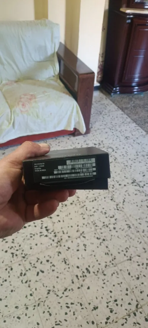 Samsung Galaxy s24fe avec boîte