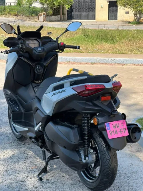 Yamaha Xmax 2025