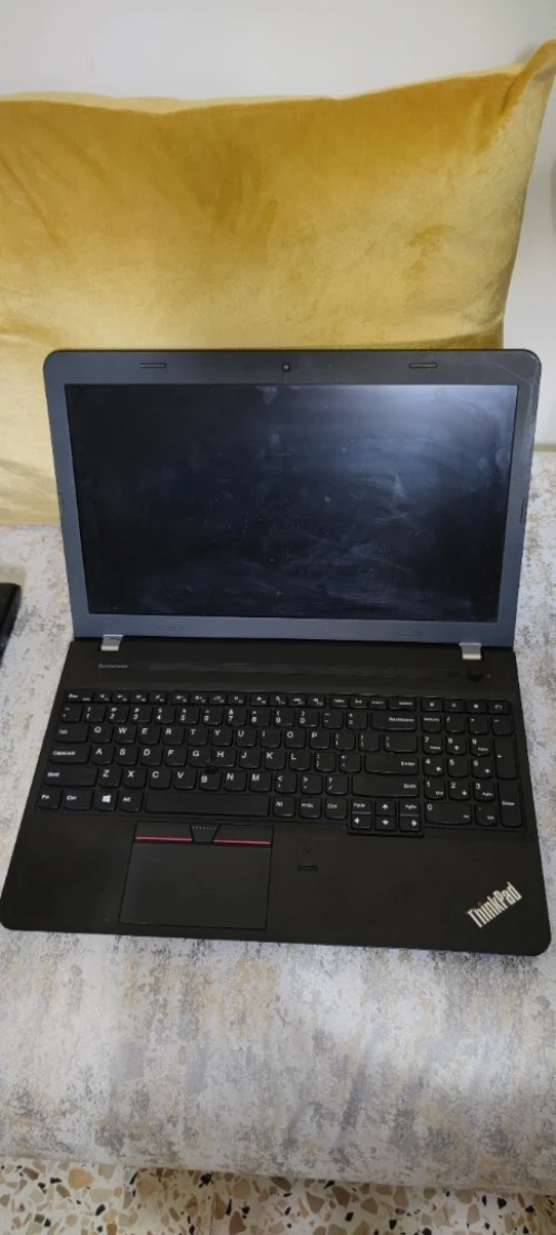 Lenovo i7 6eme/AMD r7/16Gb/256Gb/batterie 3h/15.6"