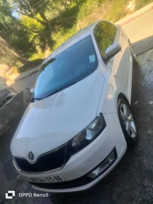 Skoda Rapid 2015 Edition