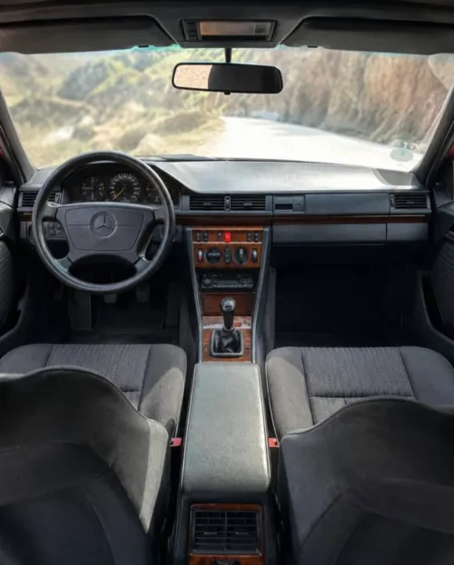 Mercedes 300 D 1995 6 silenne