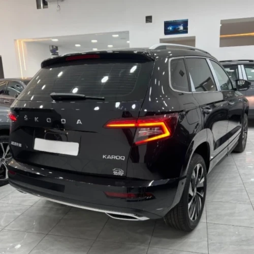 Skoda Karoq 2025 Luxury Toute option noire