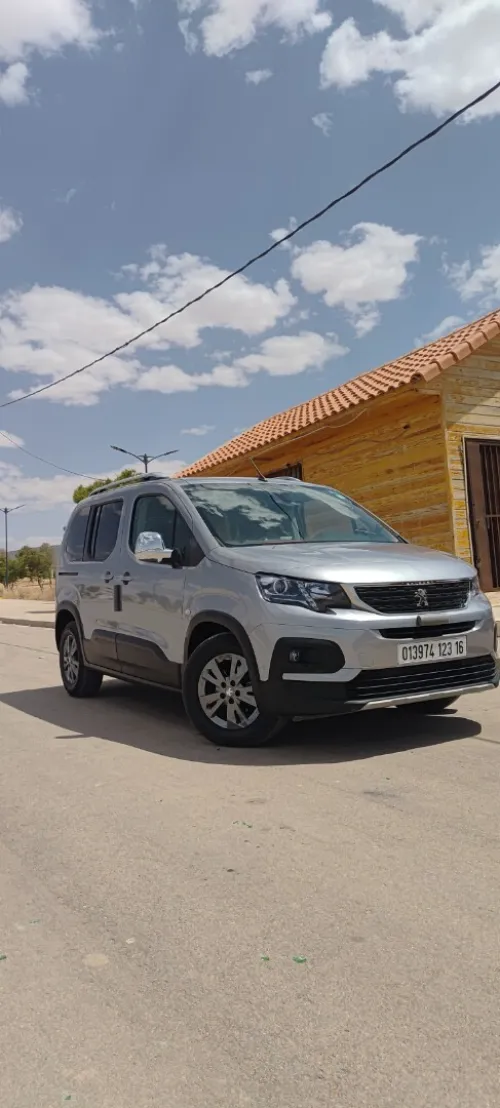 Peugeot Rifter 2023 Allure