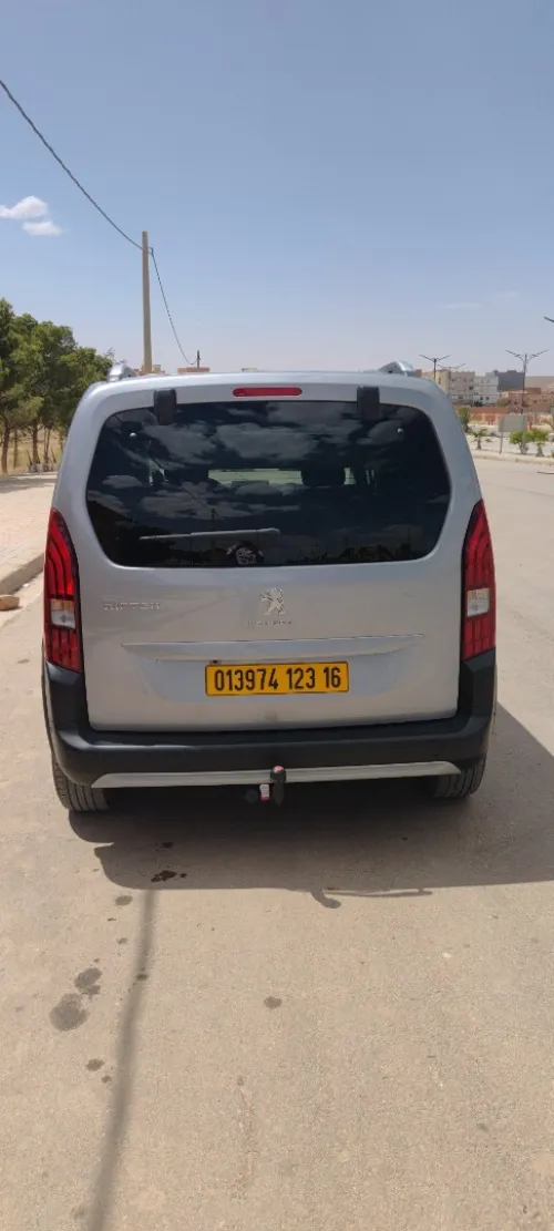 Peugeot Rifter 2023 Allure