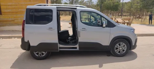Peugeot Rifter 2023 Allure