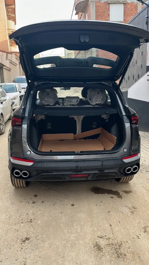 Geely Coolray 2025 